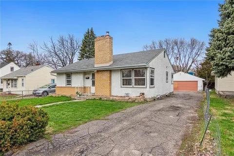 2069 Sherwood Avenue, Saint Paul, MN 55119