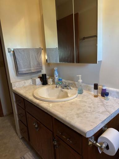 Main floor full bath