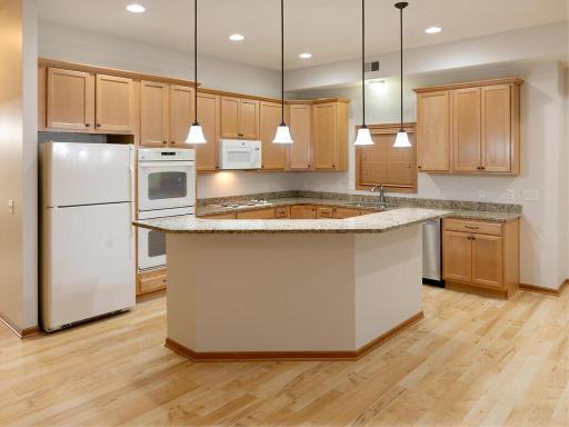 Photo for 9630 Independence Circle, 204, Chanhassen, MN 55317 - listing #6814525 9630 Independence Circle, 204, Chanhassen, MN 55317