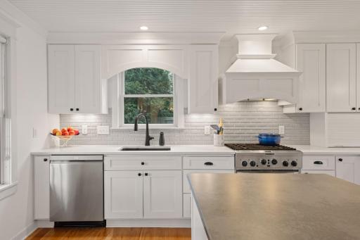 3600 W 55th Street, Edina, MN 55410