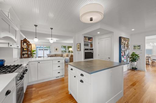 3600 W 55th Street, Edina, MN 55410