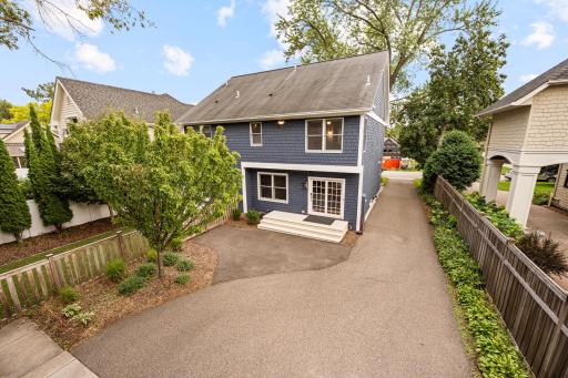3600 W 55th Street, Edina, MN 55410