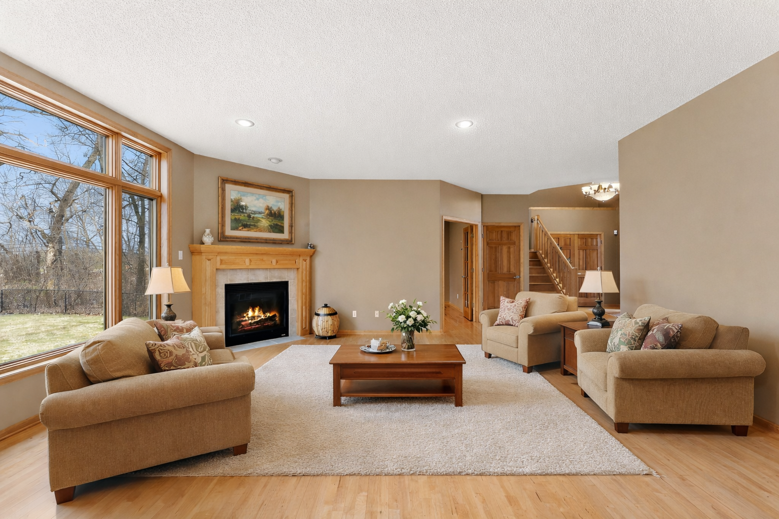 Living Room Virtuall Staged.png