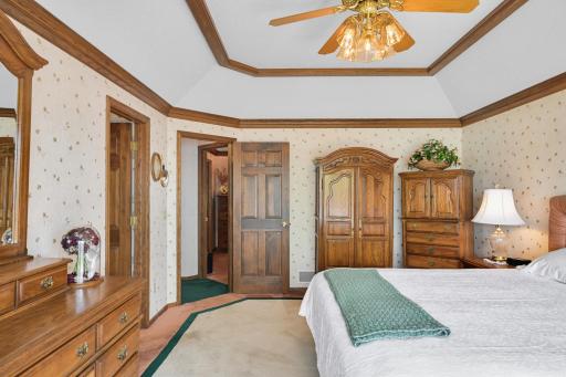 15283 Edgewater Circle NE, Prior Lake, MN 55372