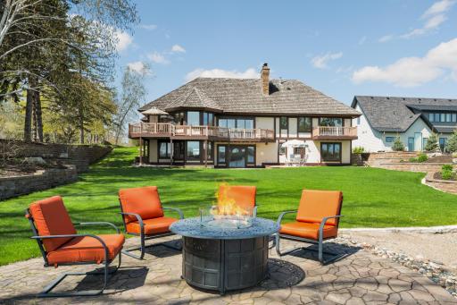 15283 Edgewater Circle NE, Prior Lake, MN 55372