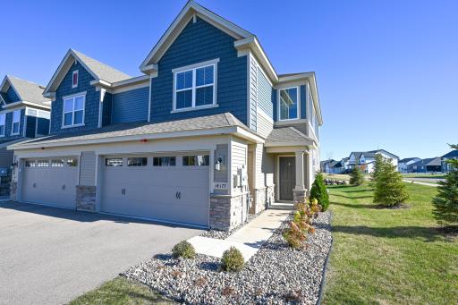 Photo for 14177 Aberdeen Way, Rosemount, MN 55068 - listing #6814643 Fantastic End-Unit Home with great curb appeal