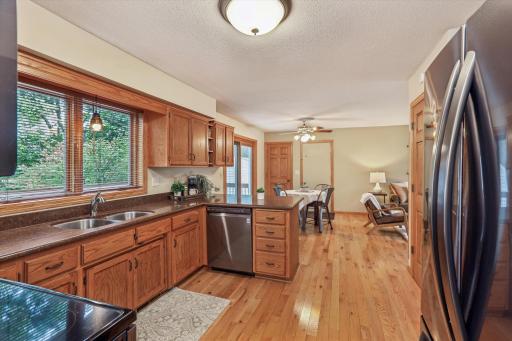 Photo for 567 Lakewood Drive S, Saint Paul, MN 55119 - listing #6814652 567 Lakewood Drive S, Saint Paul, MN 55119