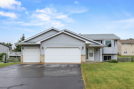 17415 Fireside Lane, Farmington, MN 55024