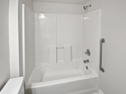 12595 Driftwood Court, Apple Valley, MN 55124