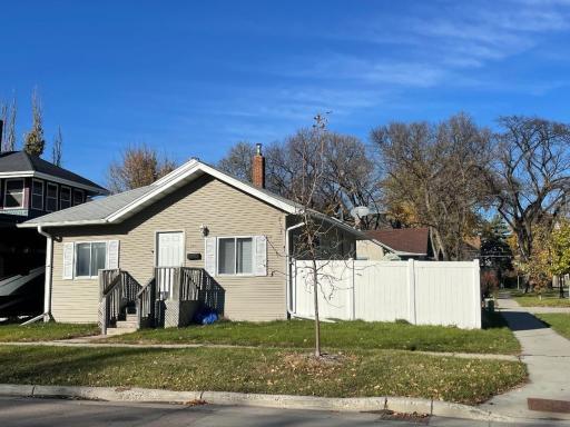 Photo for 1001 9th Avenue N, Fargo, ND 58102 - listing #6814718 1001 9th Avenue N, Fargo, ND 58102