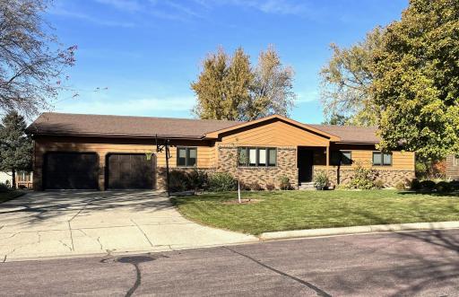 Photo for 1531 Meadowlark Lane, Fairmont, MN 56031 - listing #6814724 1531 Meadowlark Lane, Fairmont, MN 56031