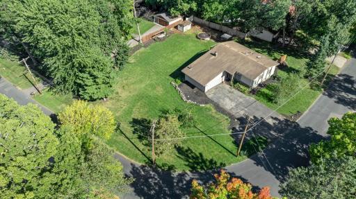 2800 Casco Point Road, Wayzata, MN 55391