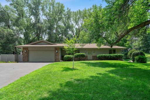 Photo for 14641 Crestview Lane, Minnetonka, MN 55345 - listing #6814859 14641 Crestview Lane, Minnetonka, MN 55345