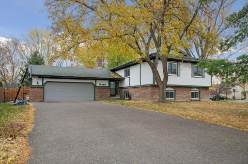 Photo for 4384 Oakhurst Avenue, Saint Paul, MN 55127 - listing #6814904 4384 Oakhurst Avenue, Saint Paul, MN 55127