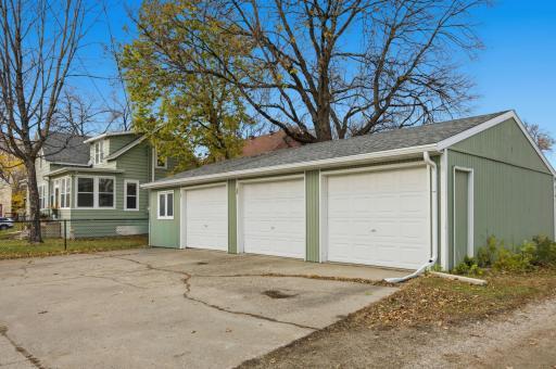 3- Stall Garage with South Facing Concrete Slab