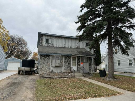 Photo for 1637 10th Avenue S, Fargo, ND 58103 - listing #6815026 1637 10th Avenue S, Fargo, ND 58103