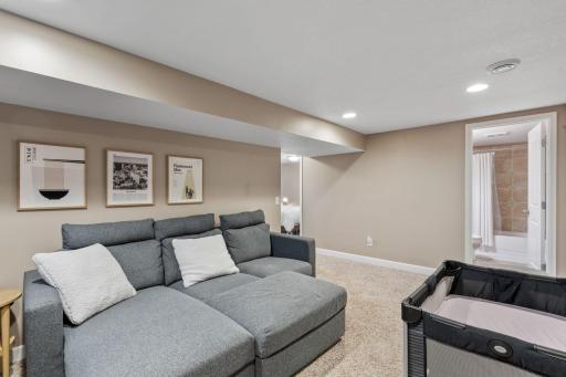 2930 Cleveland Street NE, Minneapolis, MN 55418