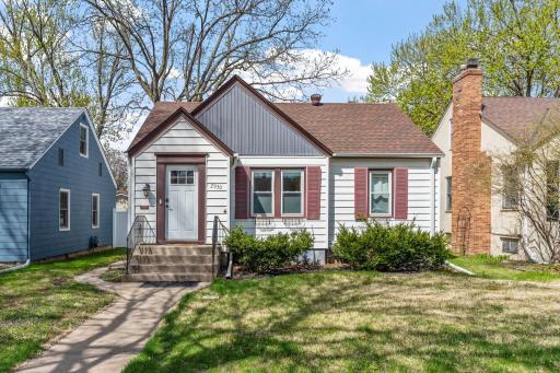 2930 Cleveland Street NE, Minneapolis, MN 55418