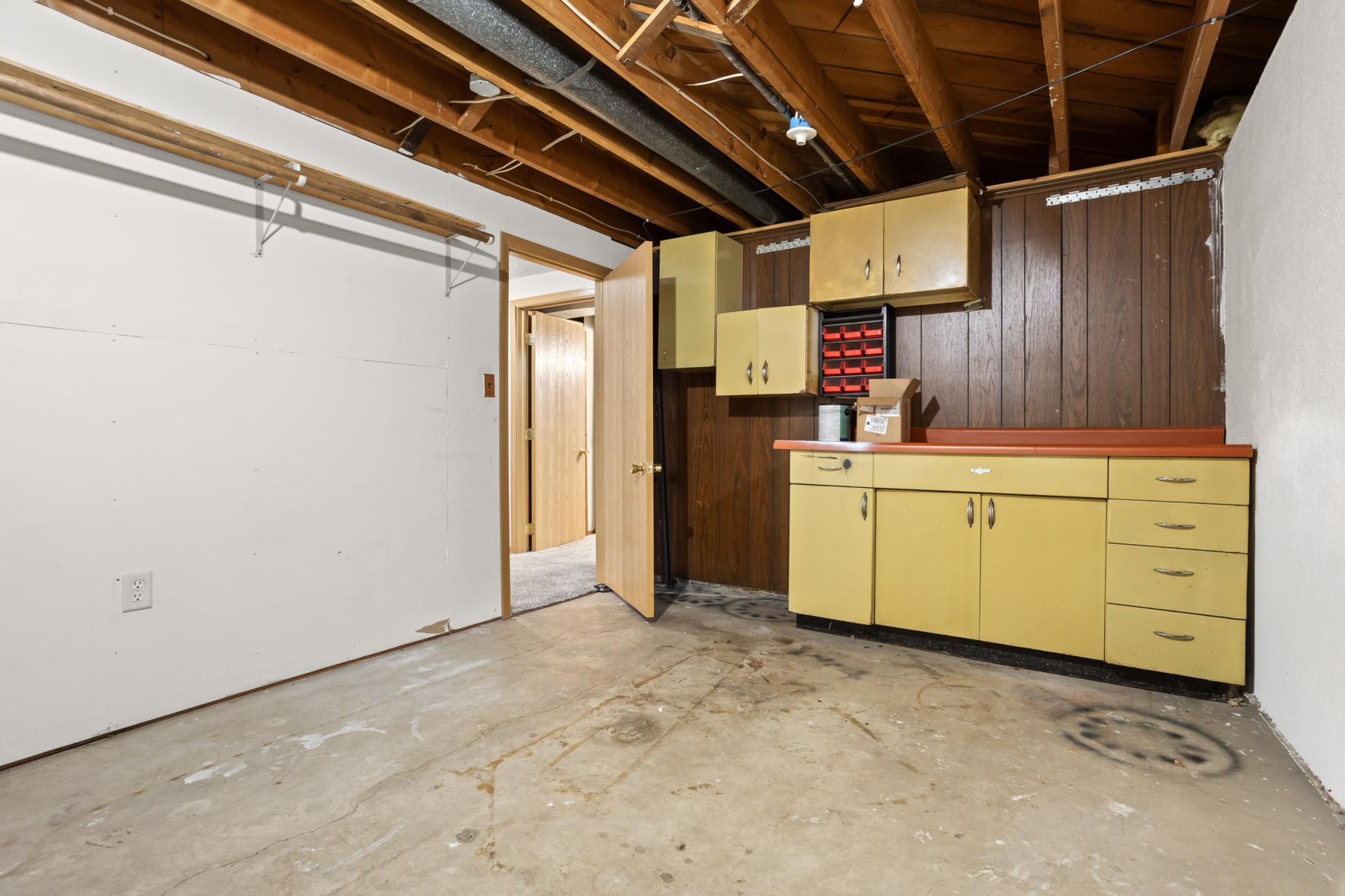 Storage/Work room 2