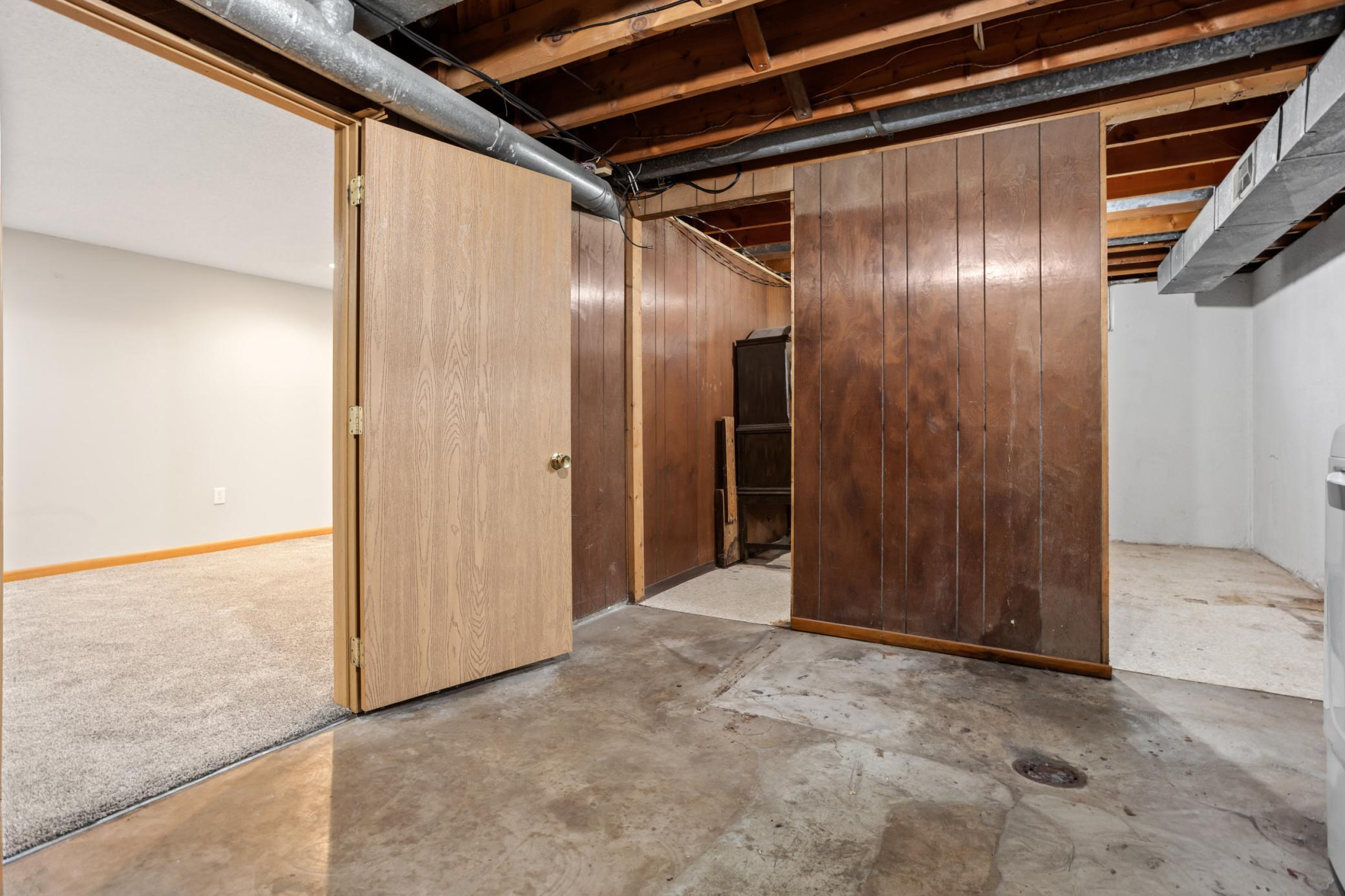 Laundry/storage