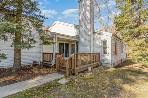 Photo for 7500 Landau Drive, Bloomington, MN 55438 - listing #6815087 Welcome to 7500 Landau Drive- wonderful location in the complex!