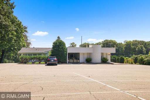 1801 Commerce Boulevard, Mound, MN 55364