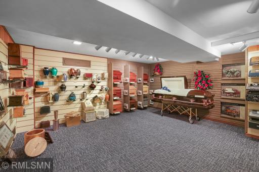 1801 Commerce Boulevard, Mound, MN 55364