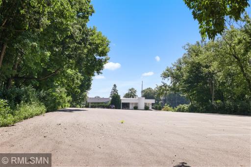 1801 Commerce Boulevard, Mound, MN 55364