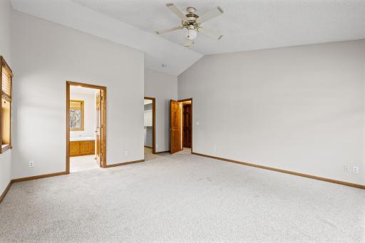 10013 170th Street W, Lakeville, MN 55044