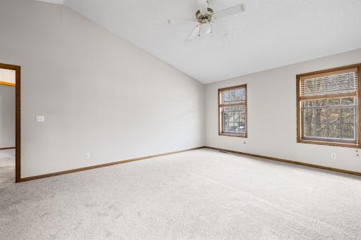 10013 170th Street W, Lakeville, MN 55044