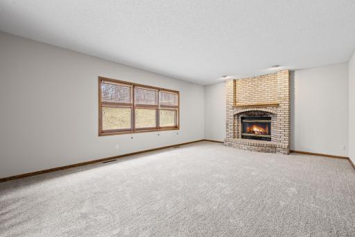 10013 170th Street W, Lakeville, MN 55044