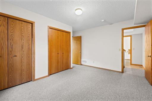 10013 170th Street W, Lakeville, MN 55044