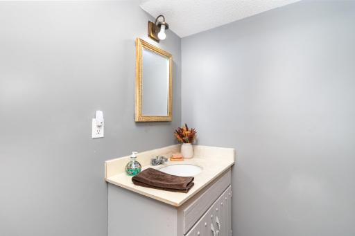 3244 Ensign Court N, Minneapolis, MN 55427