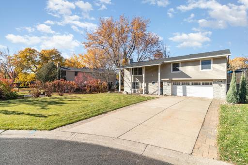 3244 Ensign Court N, Minneapolis, MN 55427