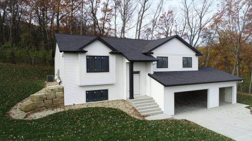 2141 Ponderosa Place SW, Rochester, MN 55902