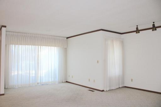 520 Graham Street SW, Hutchinson, MN 55350