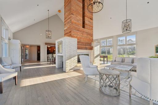 6145 Chasewood Parkway, 202, Hopkins, MN 55343