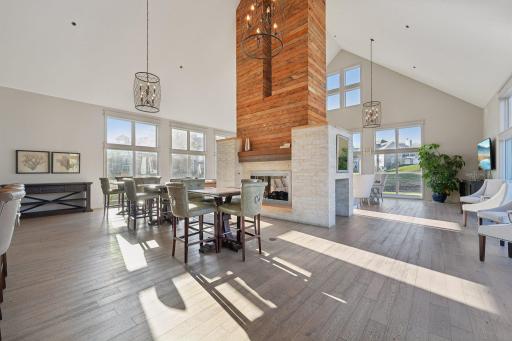 6145 Chasewood Parkway, 202, Hopkins, MN 55343