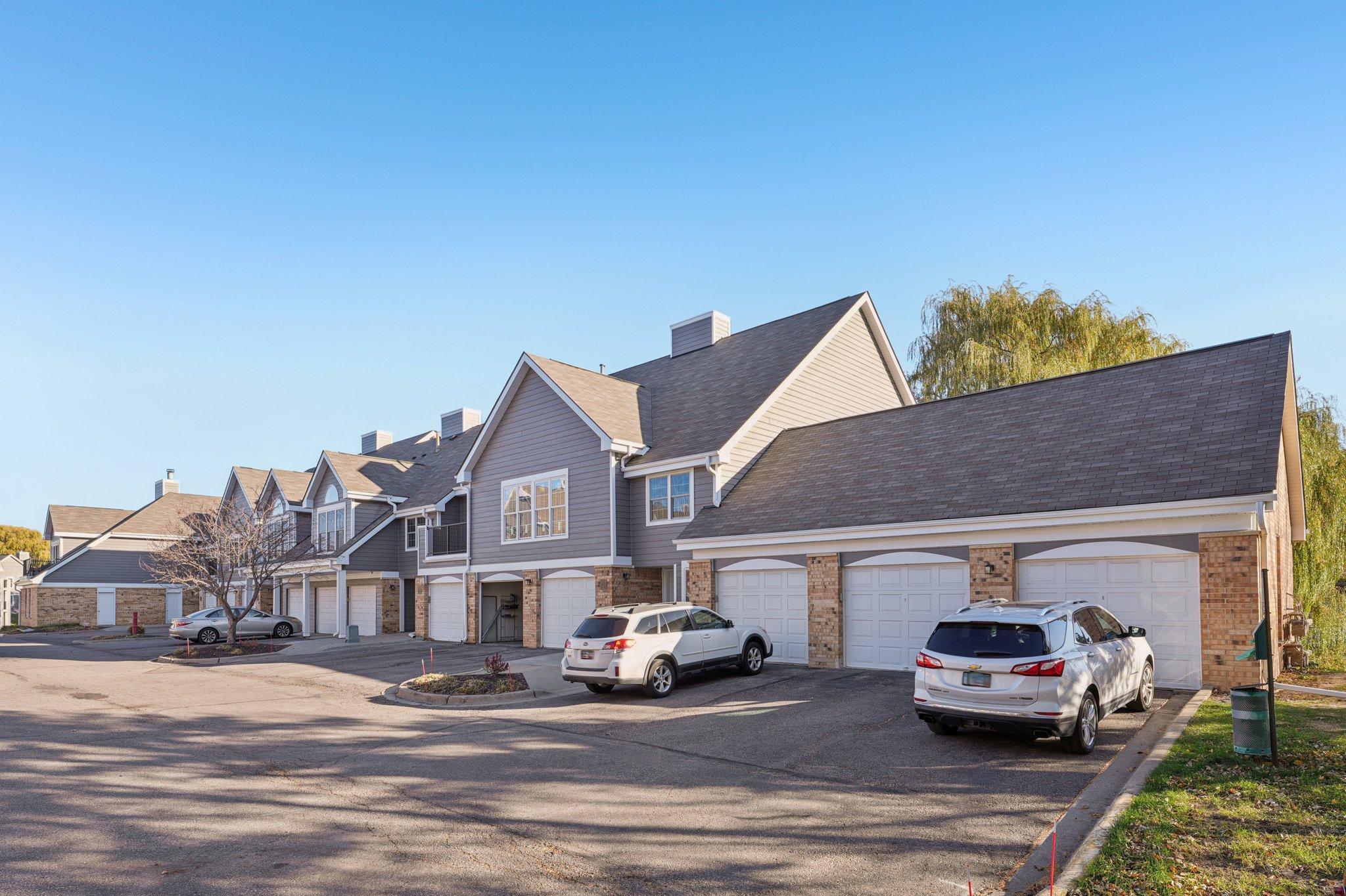 14-web-or-mls-Chasewood Pkwy-S1311-001.jpg