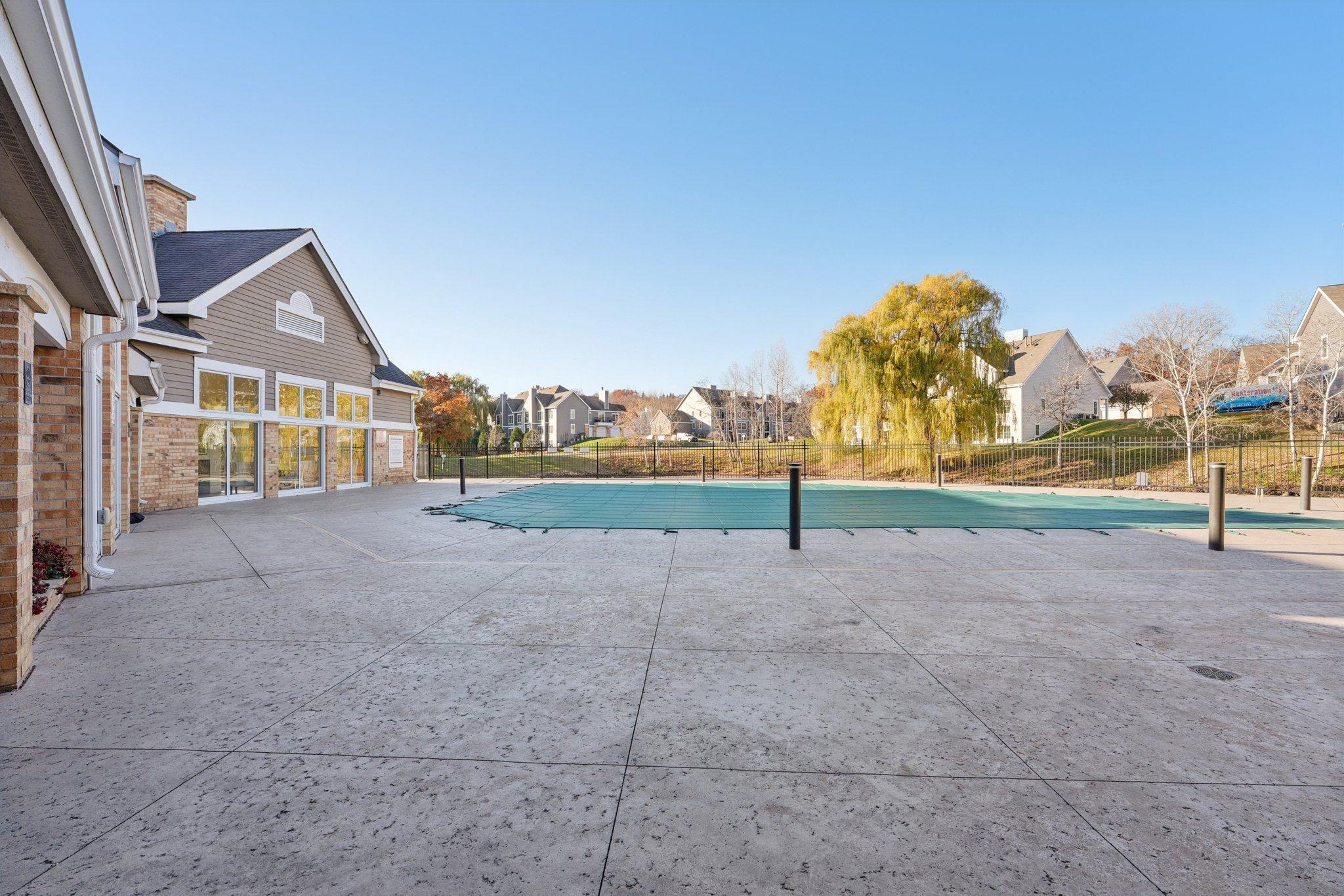 12-web-or-mls-Chasewood Pkwy-1311-912.jpg