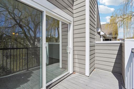 26-web-or-mls-Chasewood Pkwy unit 202-S1004-026.jpg