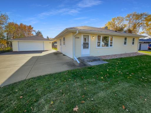 2306 Beam Avenue, North Saint Paul, MN 55109