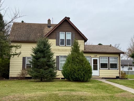221 N Minnesota Street, Crookston, MN 56716