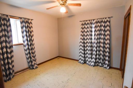 1523 1st Street E, Thief River Falls, MN 56701