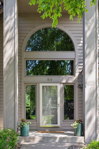 7810 W 95th Street, Bloomington, MN 55438