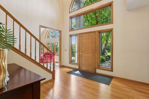 7810 W 95th Street, Bloomington, MN 55438