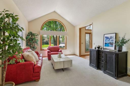 7810 W 95th Street, Bloomington, MN 55438