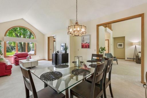 7810 W 95th Street, Bloomington, MN 55438