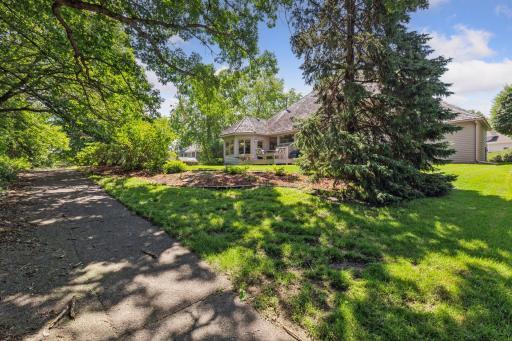 7810 W 95th Street, Bloomington, MN 55438