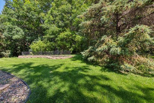 7810 W 95th Street, Bloomington, MN 55438